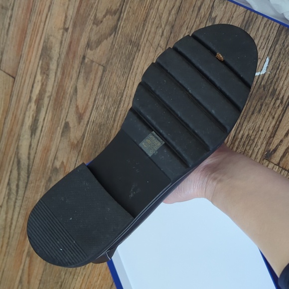 Stuart Weitzman Leather Dylan Chelsea Boots - Picture 5 of 5